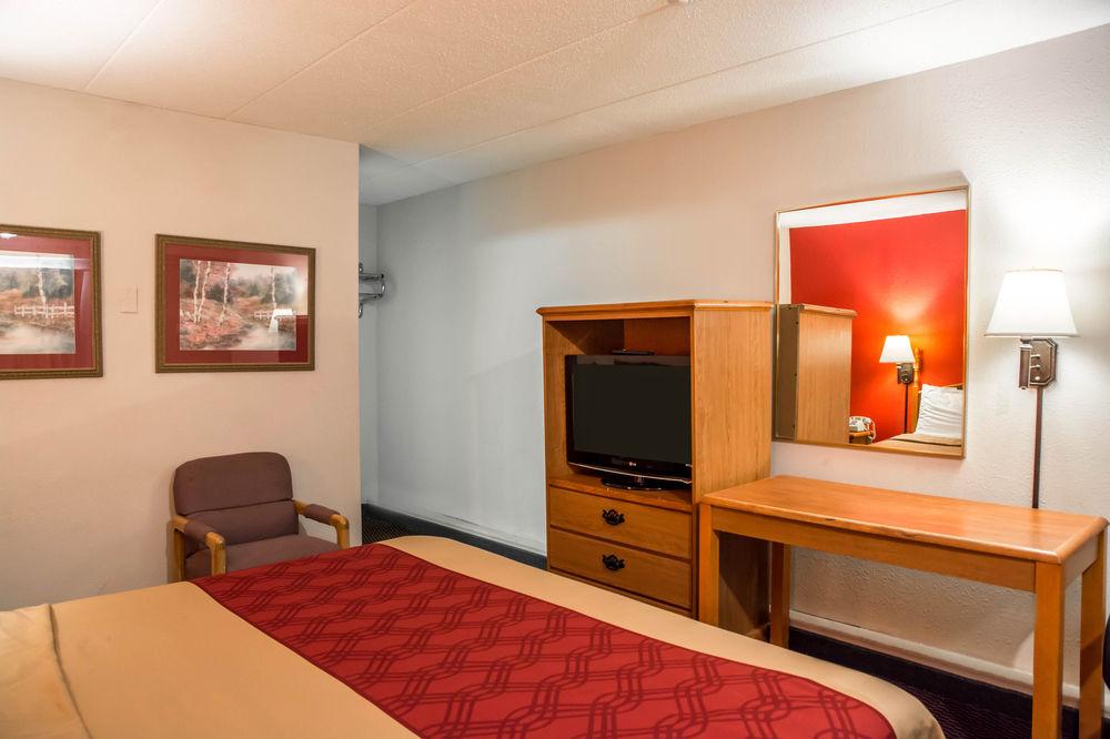 Motel 6-Cincinnati, Oh Шаронвилл Экстерьер фото