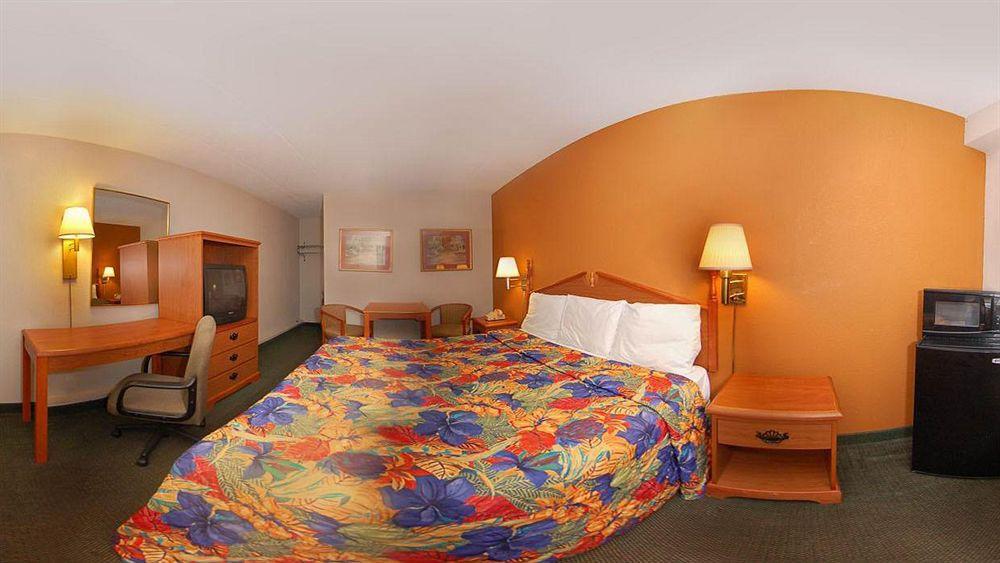 Motel 6-Cincinnati, Oh Шаронвилл Экстерьер фото