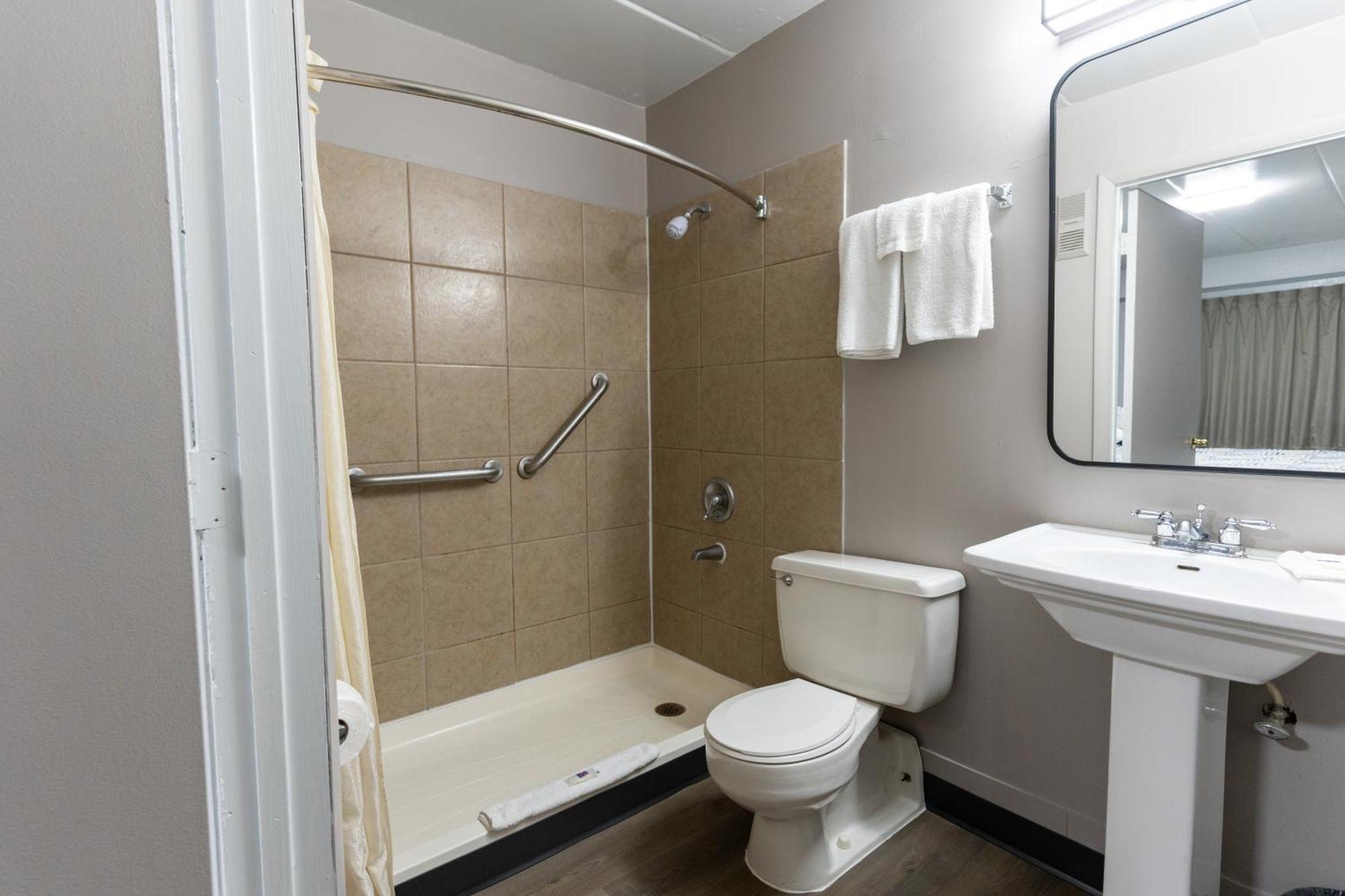 Motel 6-Cincinnati, Oh Шаронвилл Экстерьер фото