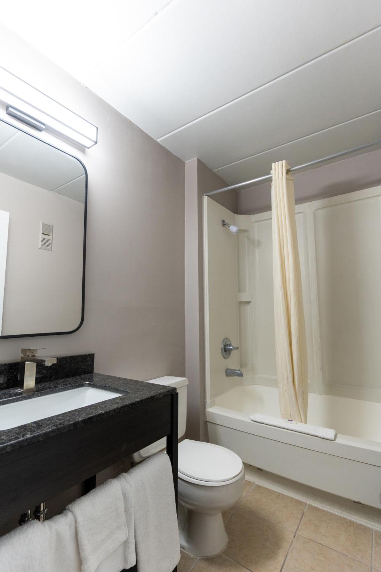 Motel 6-Cincinnati, Oh Шаронвилл Экстерьер фото