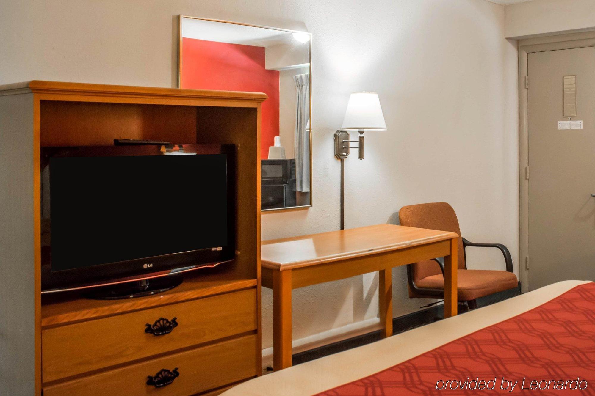 Motel 6-Cincinnati, Oh Шаронвилл Экстерьер фото